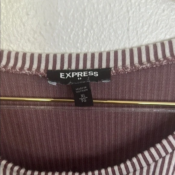 Express Mauve and White Striped Tie-Front Tee - Picture 2 of 4